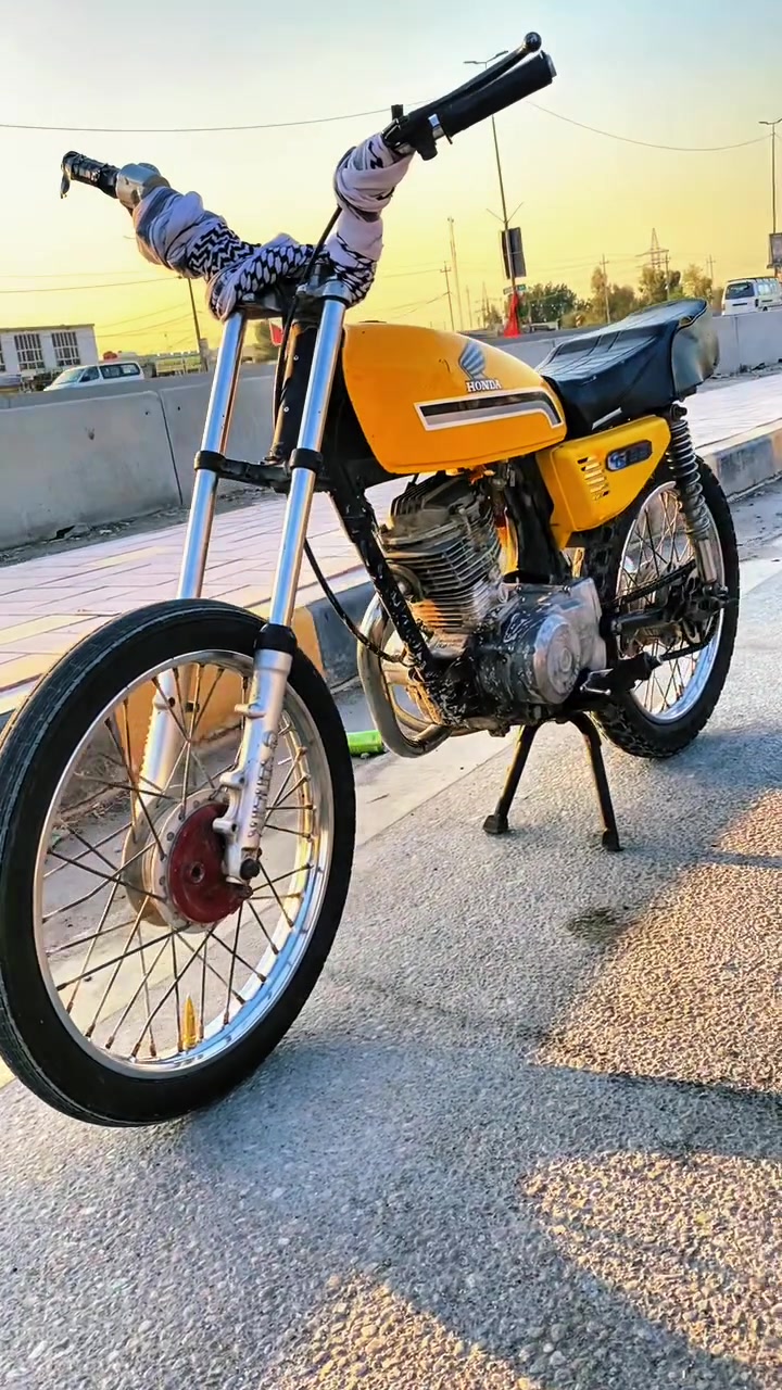 كلك للبيع نضافه شوفت عينك دراجه تخبل محرك ناعم مفتوحه مرا واحد سعر 270وبيه مجال قليل ستفسار راسلني خاص وهاذا رقمي ***********

