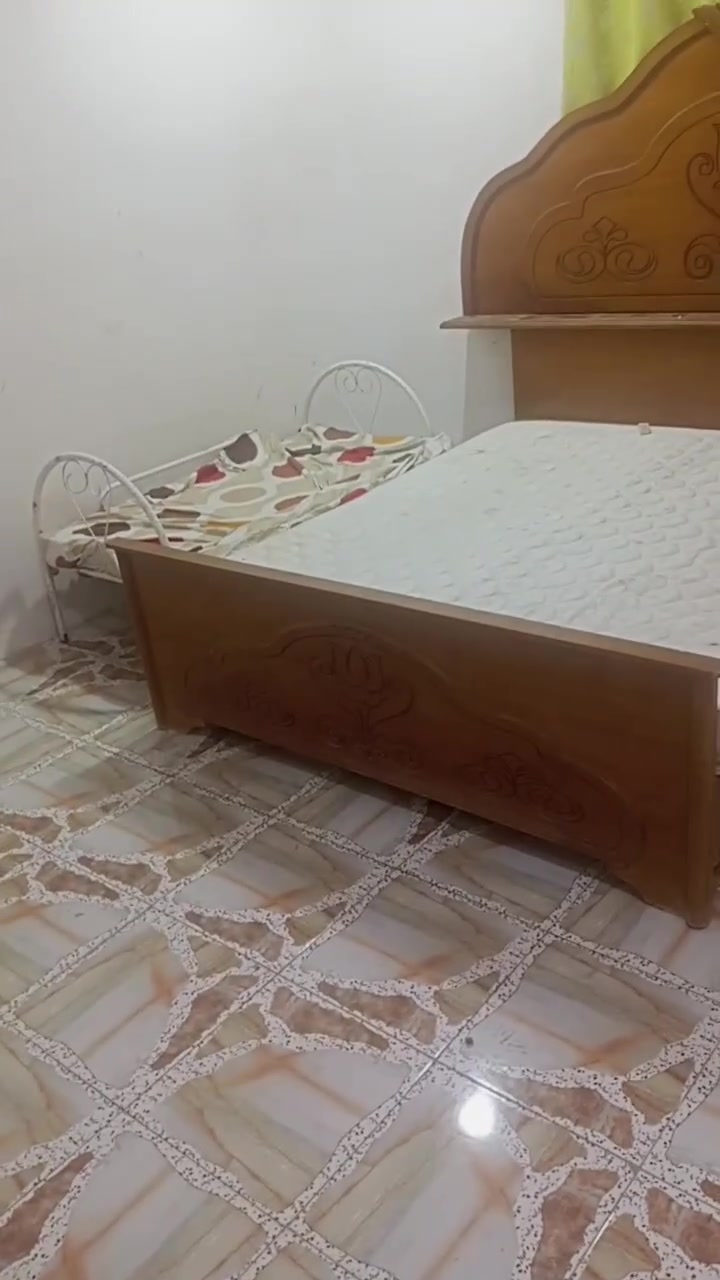 سرير • أثاث • ماكو تفاصيل