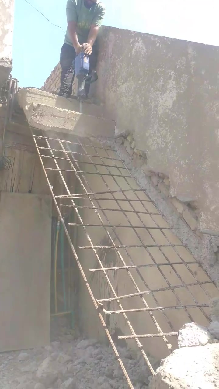***********///***********السلام عليكم ارضيات تفليش جدران سقوف يوجد لدينا واتس اب اخوكم ابوعباس
