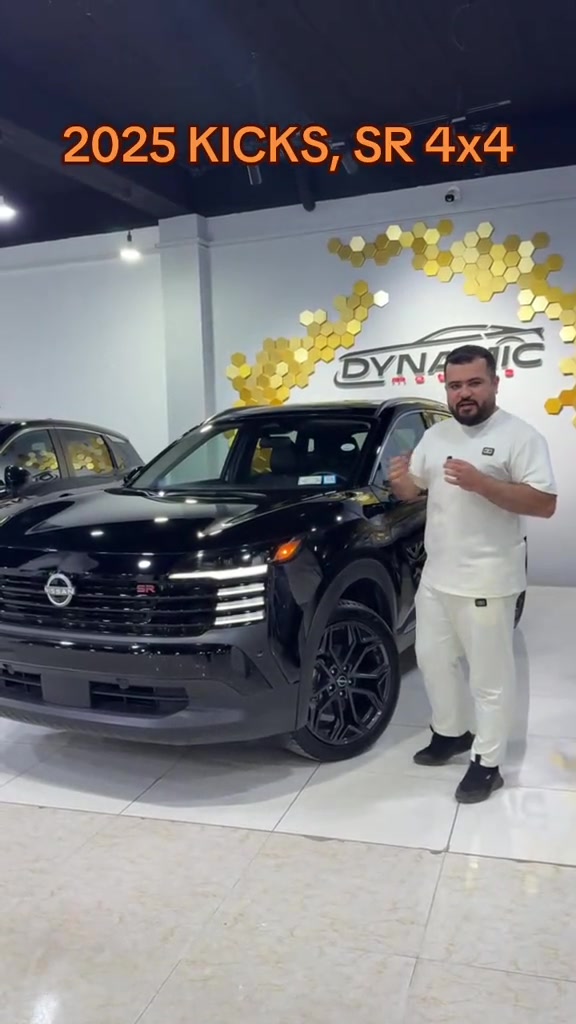#erbil #kurdistan #iraq #nissan #slemani 

نص مكتوب في الصور:
- 2025 KICKS, SR 4x4