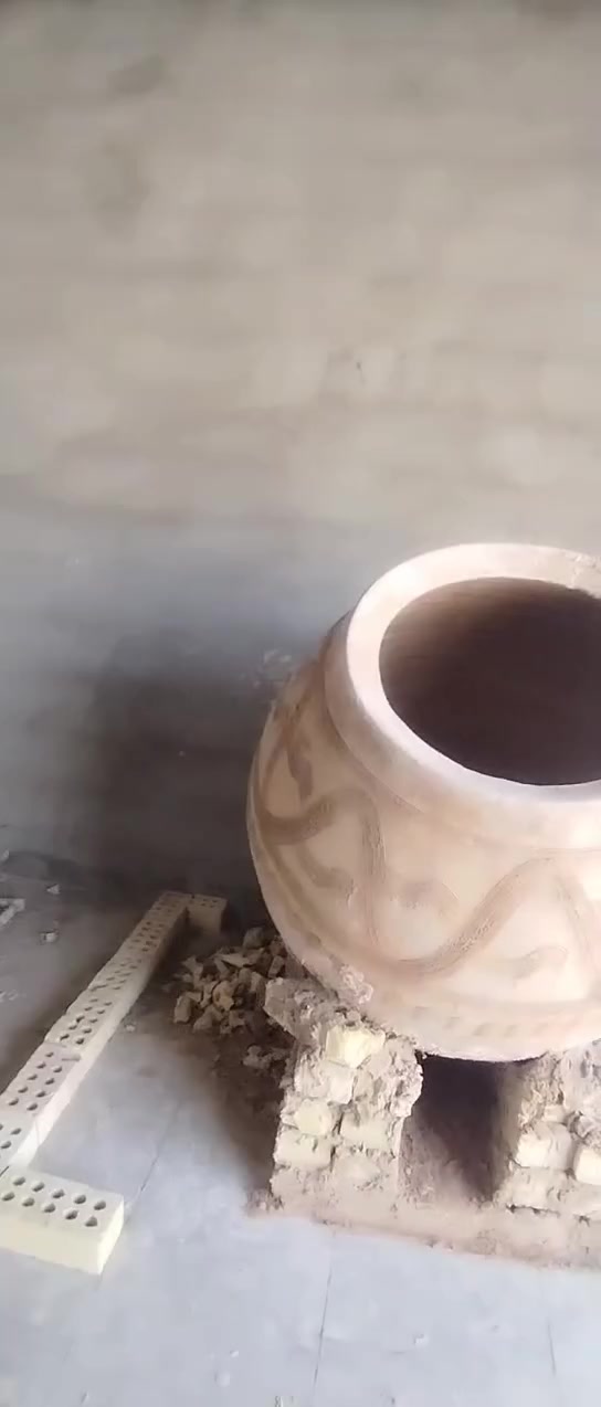 تم بناء تنور للأخ أيوب الجبوري في محافظه ديالى منطقه دور الزراعه..... ابو أمير لبناء ونصب وفخر التنانير وبكافه الاحجام والتوصيل لجميع محافظات العراق بأنسب الأسعار للاتصال (***********) ملاحظه يوجد واتساب للرقم اعلاه.

ملاحظه / الخبره اساس عملنا
