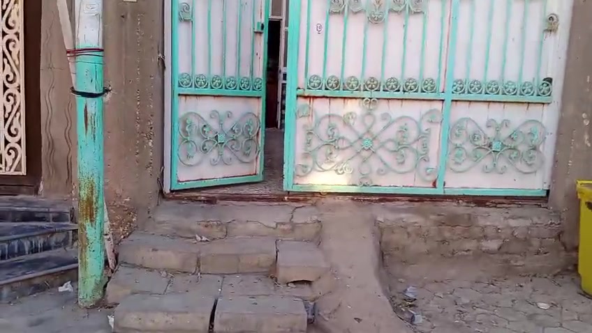 بيت ٢٠٠م • حي ابو طالب • ٣ غرف+