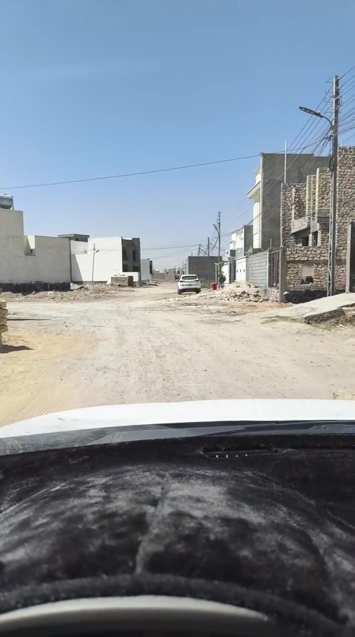 السلام عليكم للبيع
قطعه ارض مقابل معمل الزجاج توزيع 53 خلف شارع 40مساحه 200متر شارع 12 طابو صرف تحويل مباشر 
مكان مميز  ومرتب 
السعر 77 مليون بيها مجال بسيط 
للاستفسار اكثر الاتصال على الارقام التاليه 
***********
***********
