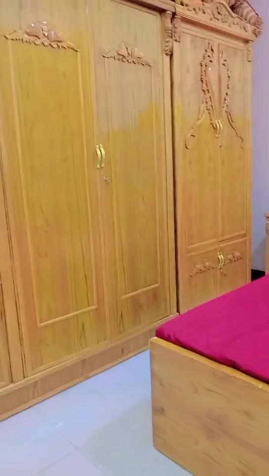 السلام عليكم هاذي غرفه مستعمله شهر وخمسه قطع وسعر مليون وبيه مجال تواصلو على هاذه الرقم  *********** واتساب
.
