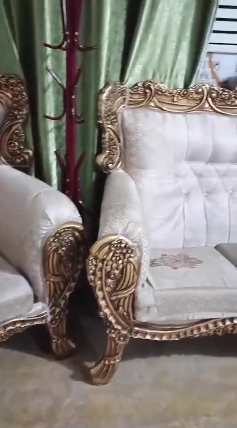 السلام عليكم متوفر تخم للبيع مثل ماواضح نضيف كلش مكانه الحبانيه السيسي شراي حياه الله
