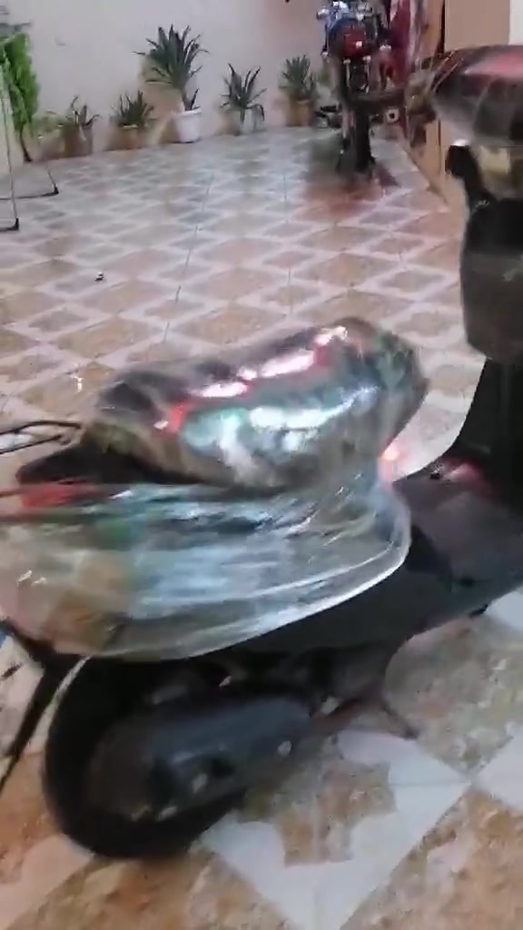 سلام عليكم ياماها للبيع كلها عل بلاد بعدها سلف شغال نكره سلف دراجه نضيفه اي عيب مابيها سعر 400وبيها مجال مكاني كركوك رقم ***********شراي عل رقم
