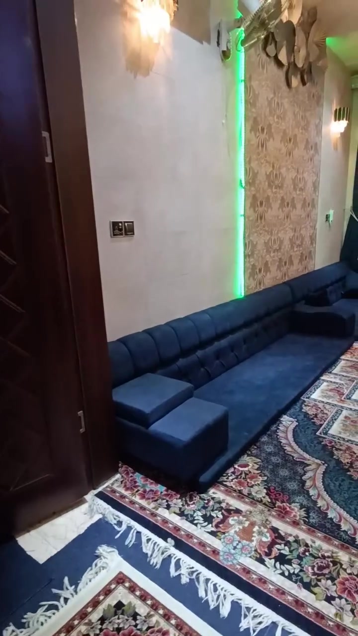 كاونتر ٧ متر طابقين جاهز مع محتوياته كلفني5 ملايين ابيع ب 3
جلسه تسكام 20 متر كلفتني مليون و750 الف ابيع فقط ب مليون 
***********  اذا تاخذهن ثنينهن شلعه وحده اطيك هديه حاكيه وجرص مال باب ام الكامره والتسجيل سعرها 500 اطيها بلاش
