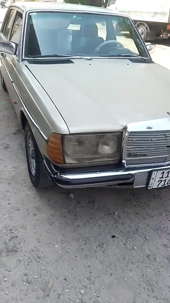 سعر 30
لبيع ابو جحيل مارسدس 81  بسمي بغداد محور بطه ديلكو ثنين ونص  مكان بغداد المشتل شارع المطبك ***********
