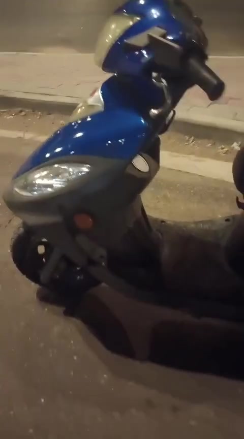 السلام عليكم الدراجه للبيع كامكو فيتو موديل ٢٠١٦ محرك ١٥٠ دراجه نظيفه محرك كفاله عامه كهربائيات كلها شغاله السعر900 بيا مجال بسيط العنوان كربلاء الشبانات الشراي يتصل على هذا الرقم*********** ملاحظه ما متواجد بالفيس هواي
