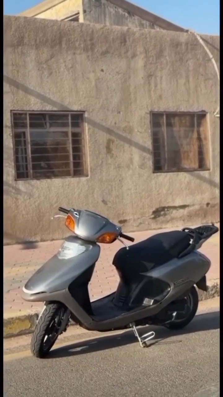 السلام عليكم سيبيسي   للبيع مفتوحه رايمر كفر اصلي كابريتر اصلي كهربائيات كلها شغاله *********** كوت زين القوس
