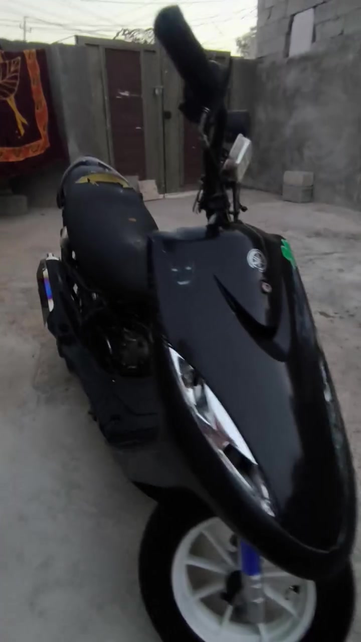 ماكس عدله للبيع سعر 350 وبيها مجال بوشه 55 مال لعب وغراضها موجوده كلها كفرات ترايش بك لايت مازده رگبه اشاير كلهن موجودات اوياله مشيف تايرات زوج جدد سلف + دراجه بيها ضربه  جديده ب الحيه فقط ستفسار *********** واتساب

