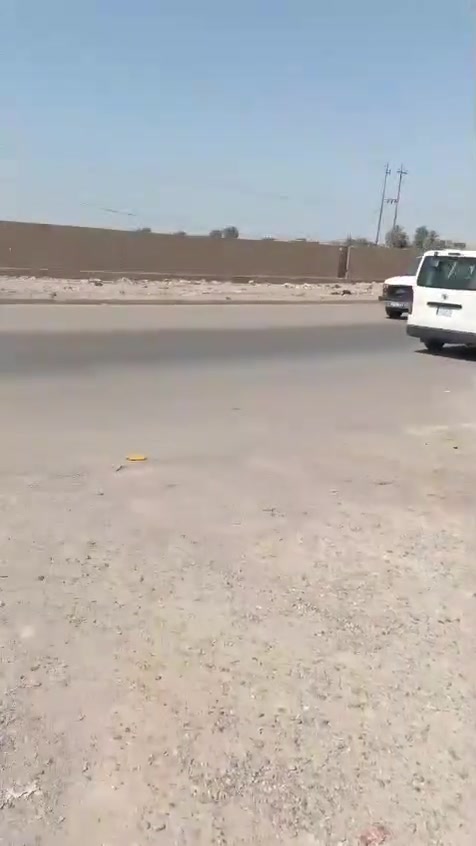 ببيت للبيع طابو زراعي سند25مساحة100متر طابق ونص غرفتين نوم  واستقبال3حمامات بسعر45مليون حي اتول قرب اسواق جميلة فرع الفرن يبعد عن الشارع25متر الاتصال على الرقم ***********
