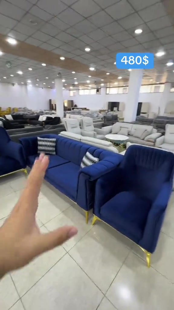 

نص مكتوب في الصور:
- 480$