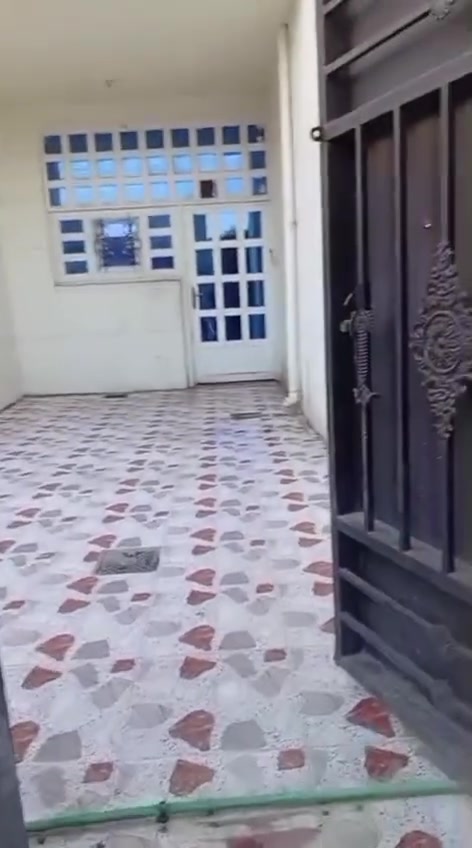 منزل طابقين • ٥ كيلو • قرب جامع حذيفه