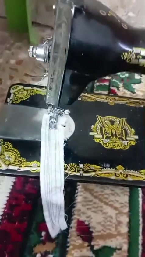 سلام عليكم هاي مكينه خياطه البيع مكاني طوريج الخيرات ابو وريه *********** الشرراي يدك
