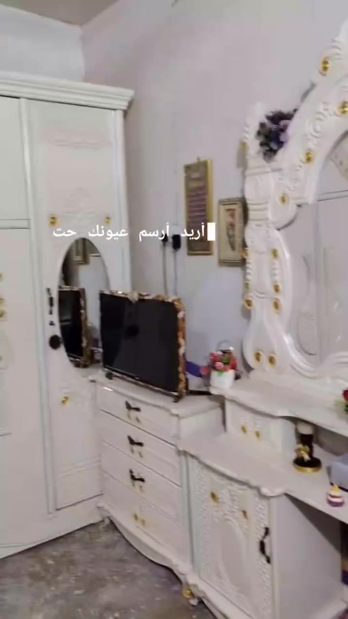 سلام عليكم اخوان غرفه للبيع السعر 900 الاف وبيه مجال التصال على الرقم *********** مكان بابل جبله
