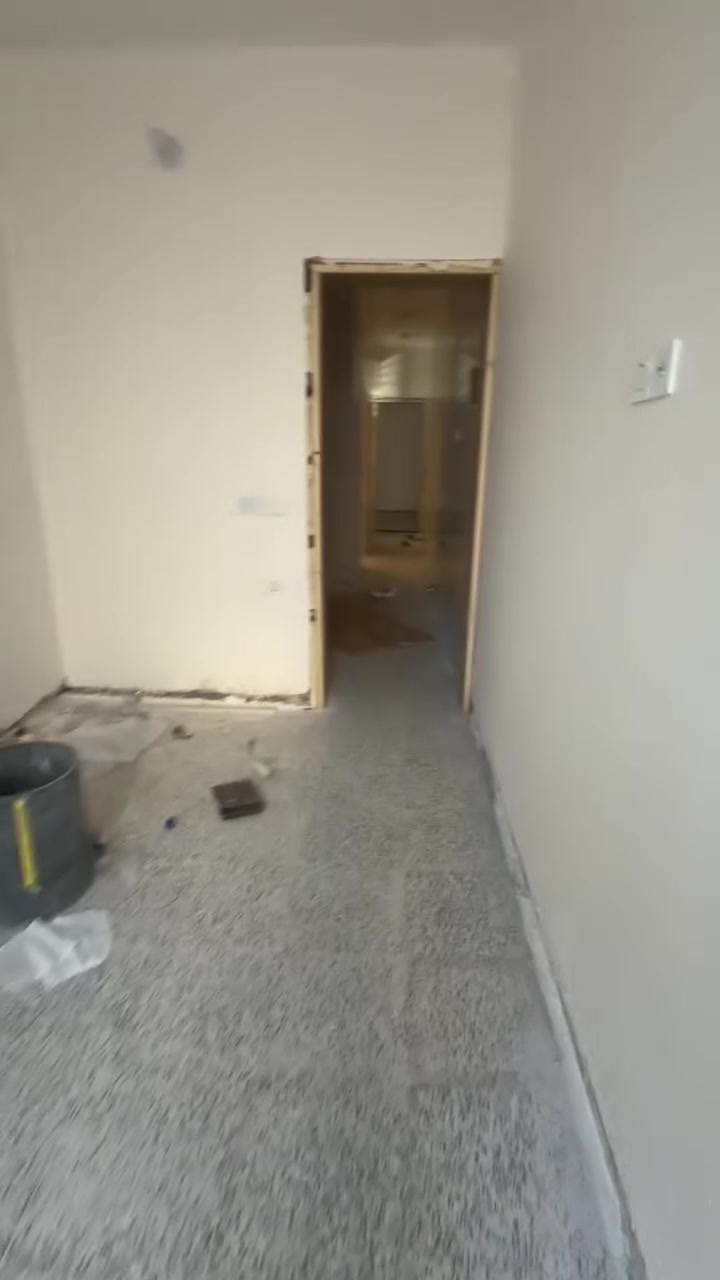 🏡 للإيجار – بيت سكني
🔹 المساحة: 60 م²
🔹 الطابق الأرضي فقط

يتكون من:

* استقبال
* مطبخ
* غرفة نوم
* منور

📍 الموقع: حي آور – قرب حسينية المصطفى.

📞 للاستفسار:
مكتب البديري
***********
