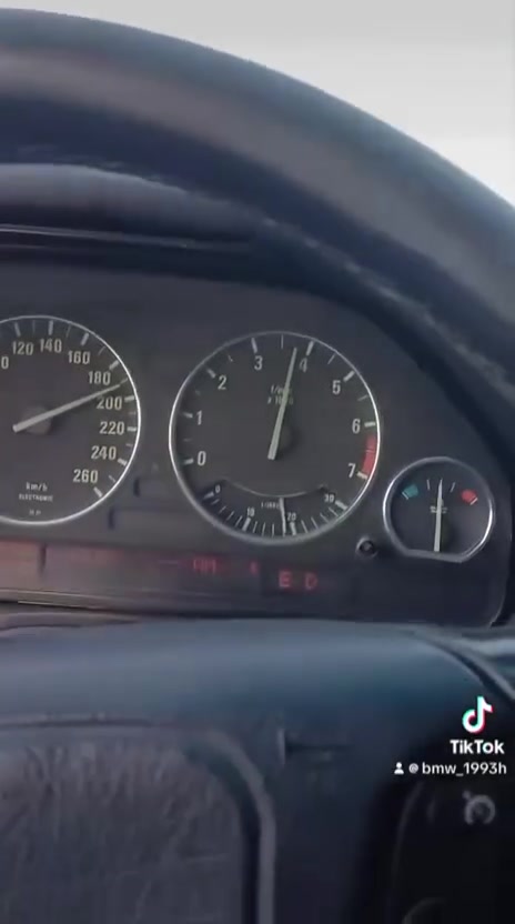 ٥٤٠ اصل وفصل موديل ٩٣ فول موصفات جاهزه مال جناي بااسمي تحويل مباشر
السعر ٨٥ 
مكاني بابل 
***********
