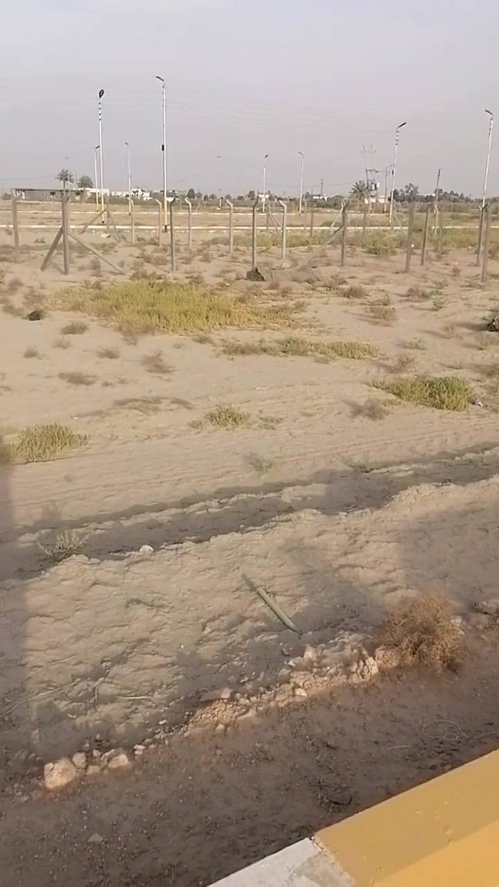 السلام عليكم
للبيع قطعه 200 م زراعي سند 25 واجه 10 ونزال 20 باسمي مداور مباشر بسم المشتري خدمات ماء كهرباء اناره ليليه تبليط ارصفه 
العنوان مجمع الحرمين طريق دغاره ديوانيه بالسايد الي جاي للديوانيه
تبعد عن تقاطع النسر 5 دقايق السعر 14 وبيها مجال بيع مستعجل اتصال *********** بي وتساب
