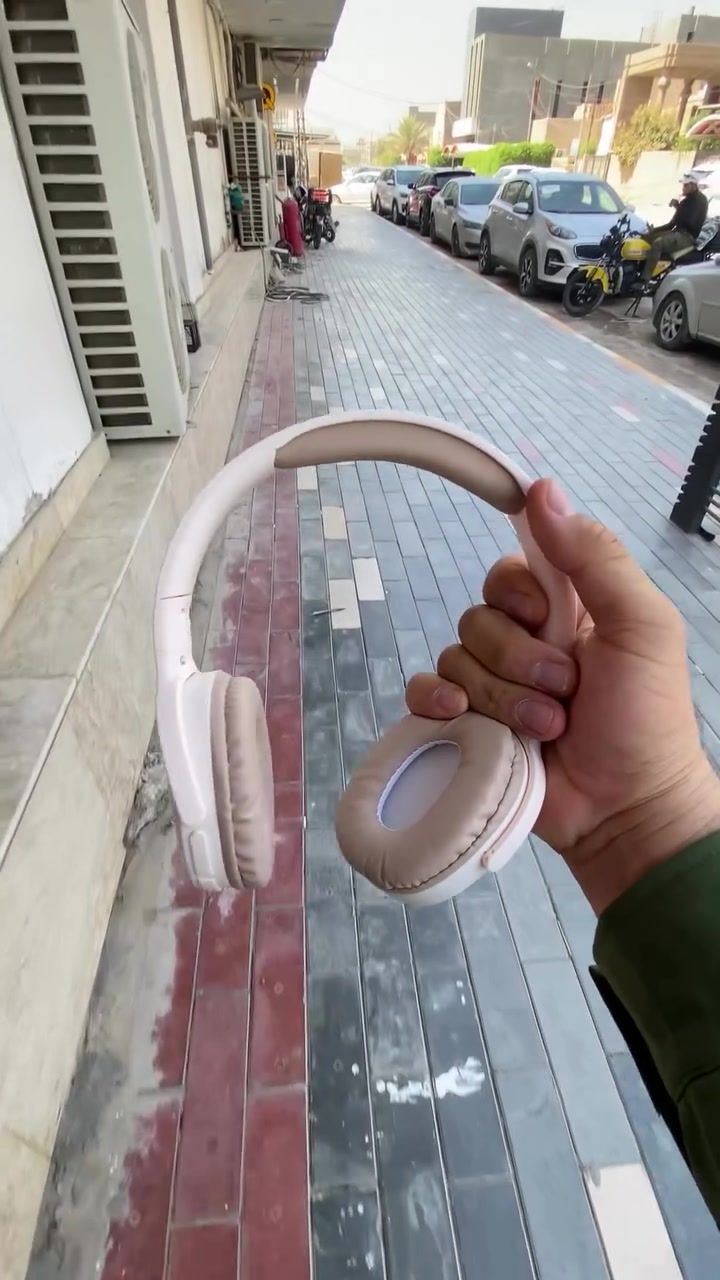 🎧 سماعة لاسلكية Bluetooth 5.3

استمتع بصوت واضح واتصال مستقر بتصميم مريح للاستخدام اليومي.

المميزات:
• Bluetooth 5.3
• مدى يصل إلى 10 متر
• بطارية 200mAh
• شحن خلال حوالي ساعتين
• وضع استعداد +200 ساعة
• سماعات 40mm
• ميكروفون مدمج للمكالمات
• تحكم بالموسيقى والمكالمات والصوت
• تصميم مريح للاستخدام اليومي

🚚 التوصيل: جميع المحافظات العراقية
📩 للطلب والاستفسار: تواصل معنا عبر الواتساب ***********
