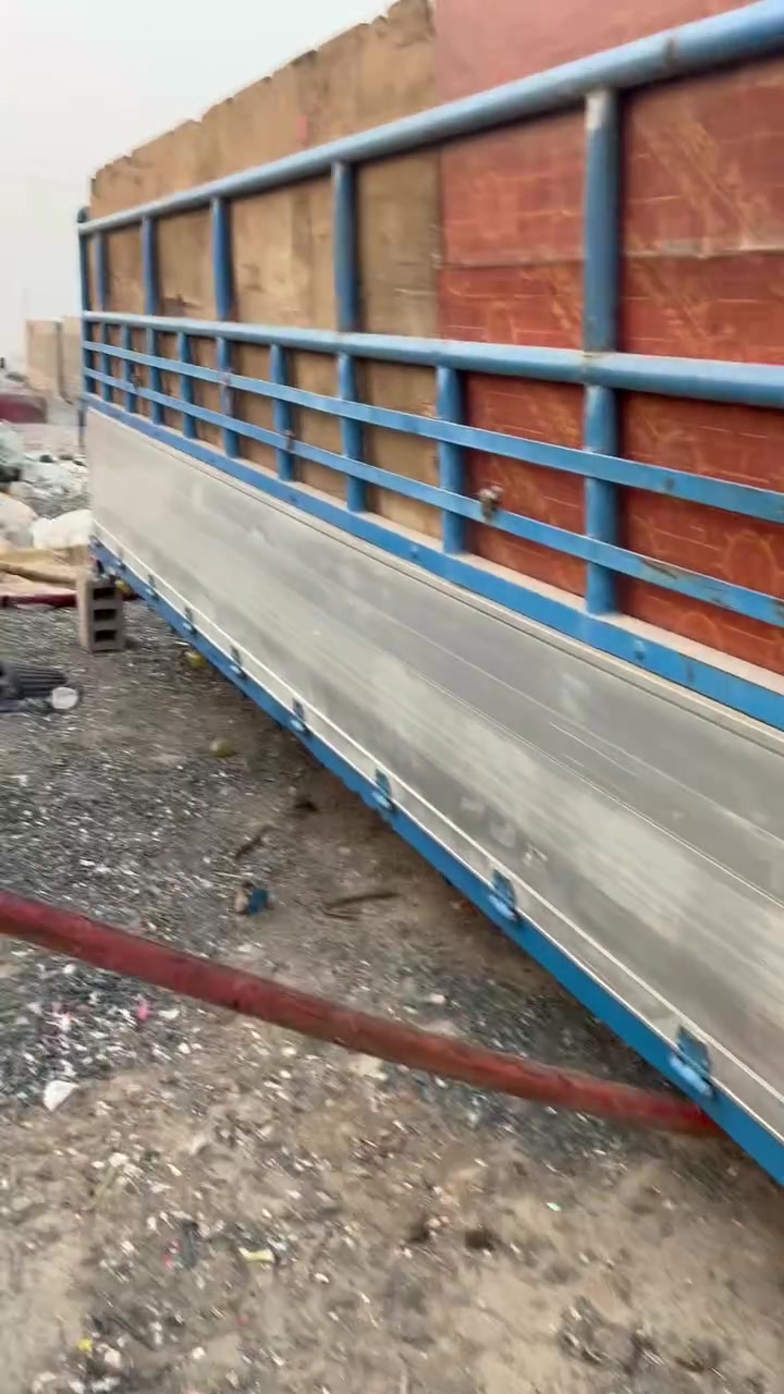للبيع • شاحنة • بدون محجر
