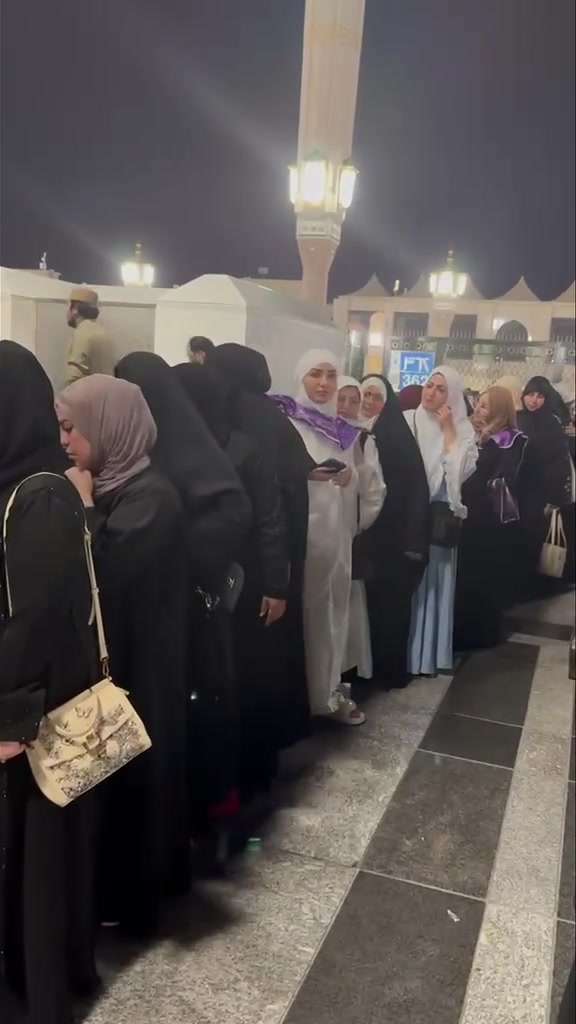 بسم الله الرحمن الرحيم
اللهم صلِّ على محمد وآل محمد

🌿 شركة قافلة الخير للحج والعمرة 🌿
دخول معتمرين قافلة الخير الى الروضة الشريفة

نسأل الله تعالى أن يرزق الجميع زيارة هذه البقاع المباركة، وأن يتقبل صالح الأعمال، ويكتب لمعتمرينا الكرام الأجر والثواب، ويجعل عمرتهم مقبولة وسعيهم مشكورًا وذنبهم مغفورًا.

📍 العنوان:
بغداد – السعدون، قرب تمثال السعدون.

📞 للحجز والاستفسار:
***********
***********

نسأل الله تعالى أن يتقبل منكم، ويجعلها عمرةً مباركةً مبرورة، وأن يغفر لكم الذنوب، ويرزقكم العودة إلى بيته الحرام ومسجد نبيه ﷺ مراتٍ عديدة.

قافلة الخير للحج والعمرة
ثقةٌ وخدمةٌ تليق بضيوف الرحمن
