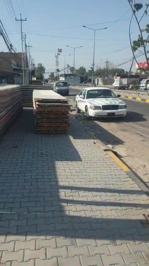 يوجد بيت للايجار السقف سندويتش يصلح مخزن او سكن  عل شارع التجاري قرب مستشفى التركي للعائله الصغيره  ايجاره 200الف بدون تفاوض الرقم ***********
