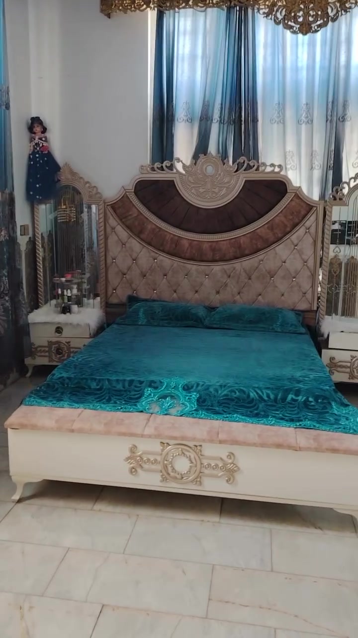 غراض بيت للبيع واسعار مناسبة للاستفسار الاتصال علئ هذا الرقم ***********

