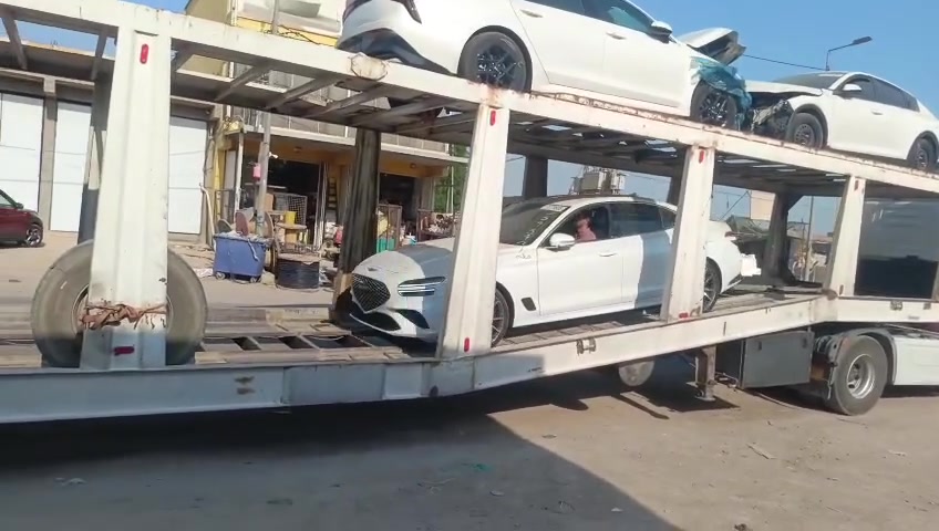 أللهم صلى على محمد وآل محمد 🧿 
تم وصول وجبة سيارات اليوم 
بعد الشراء من أمريكا والشحن الى عمان ومن ثم العراق 🇮🇶 
انواع السيارات 
جنزز مديل 26 
جنزز مديل 25 
بلسايد مديل 25 
كي 4 مديل 25 
كي فور مديل 25 
كيا فايف مديل 26
جيب كومباس مديل 25 
مكتب الحسناوي لتجارة السيارات الامريكيه والكنديه عنوان بابل قضاء الكفل مجاور دائرة أحوال الكفل مقابل صيدليه الشهد 🌹
للاستفسار الاتصال على الرقم التالي 
*********** وات ساب 🇮🇶
