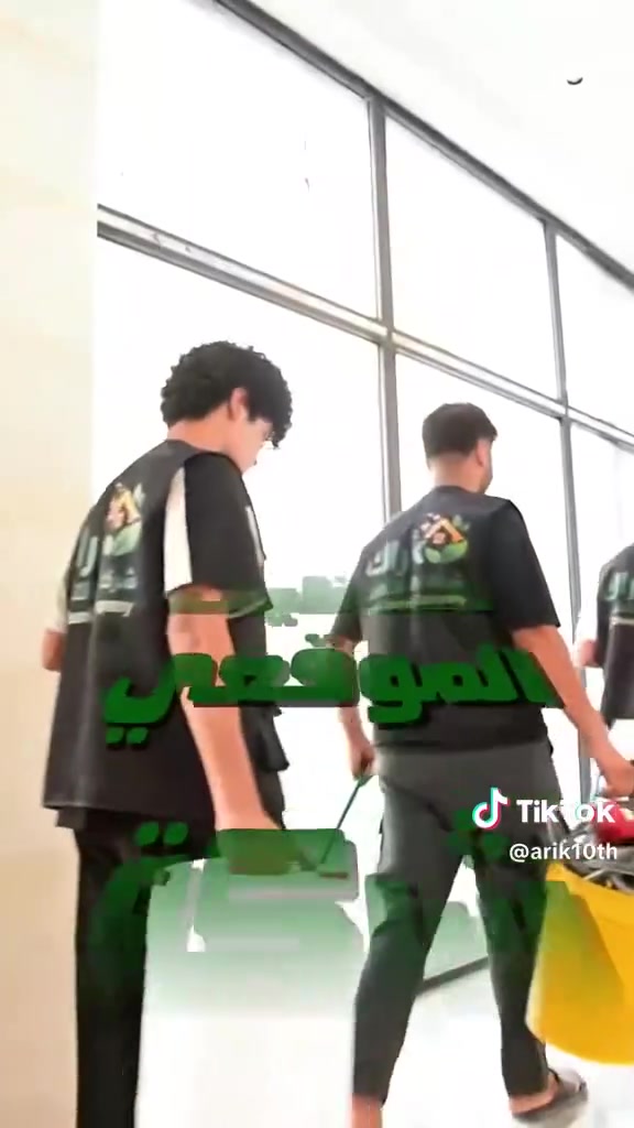 مرحباا يوجد لدينا كادر لتظيف البيوت والبنايات والشقق اليحب يستفسر يتصل ع هذا الرقم ***********
