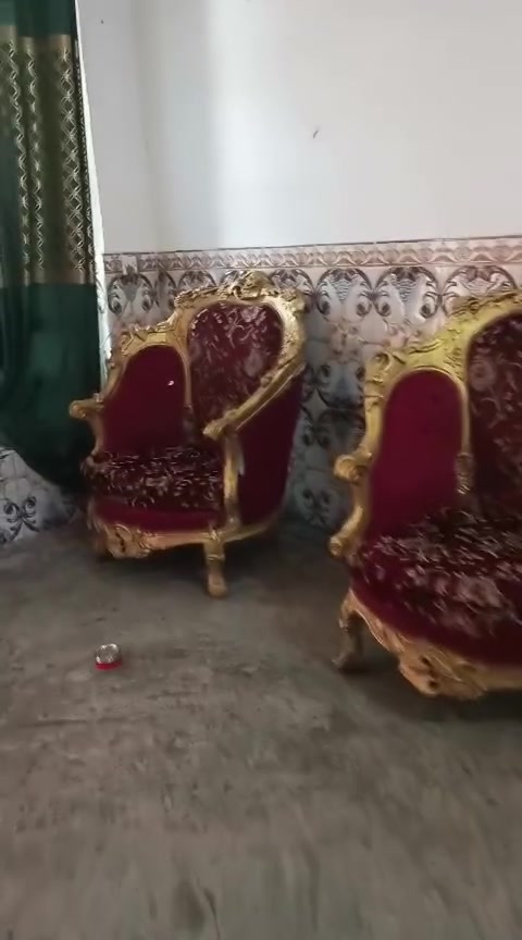 السلام عليكم تخم للبيع تلث كراسي وقنفه تخم يخبل وقوي السعر خاص للاتصال ***********
