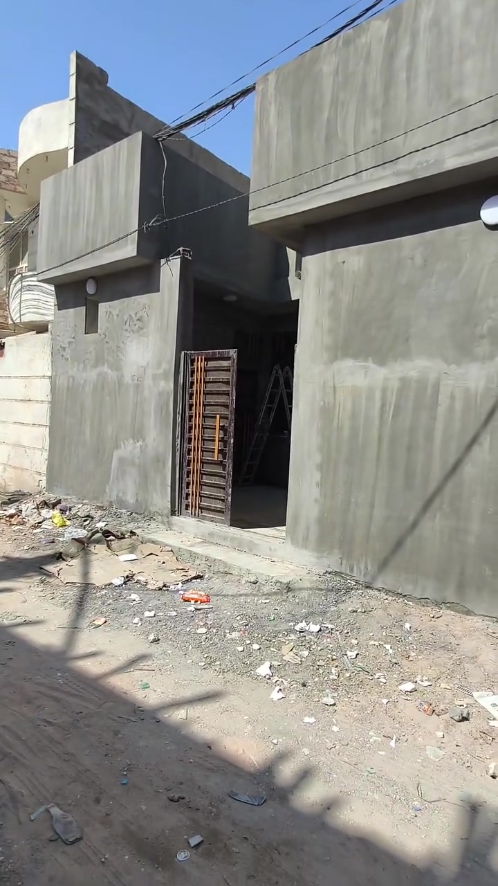 متاح ١٠٠ متر ركن ٨في ١٢ونص طابق واحد يحتوي
غرفه صاله واستقبال ومطبخ حار وبارد وصحيات معزوله داخليه و خارجيه خلف مرقد الحر التفاصيل 
***********
