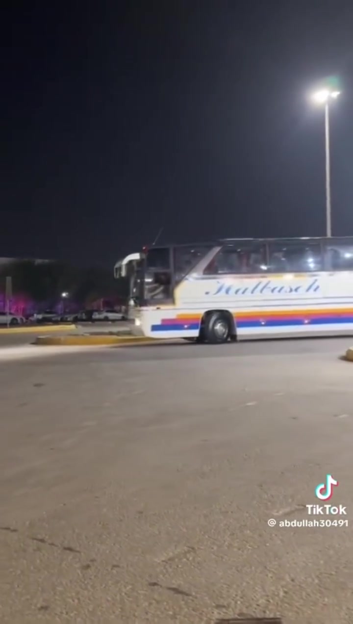 سلام عليكم 350 للبيع مديل 91 سياره دخول جديد تبريد ابو للنكي بلادي سياره كارتون وجاهزه تخم تاير كبل للشارع مكاني بصره للستفسار اتصل ***********
