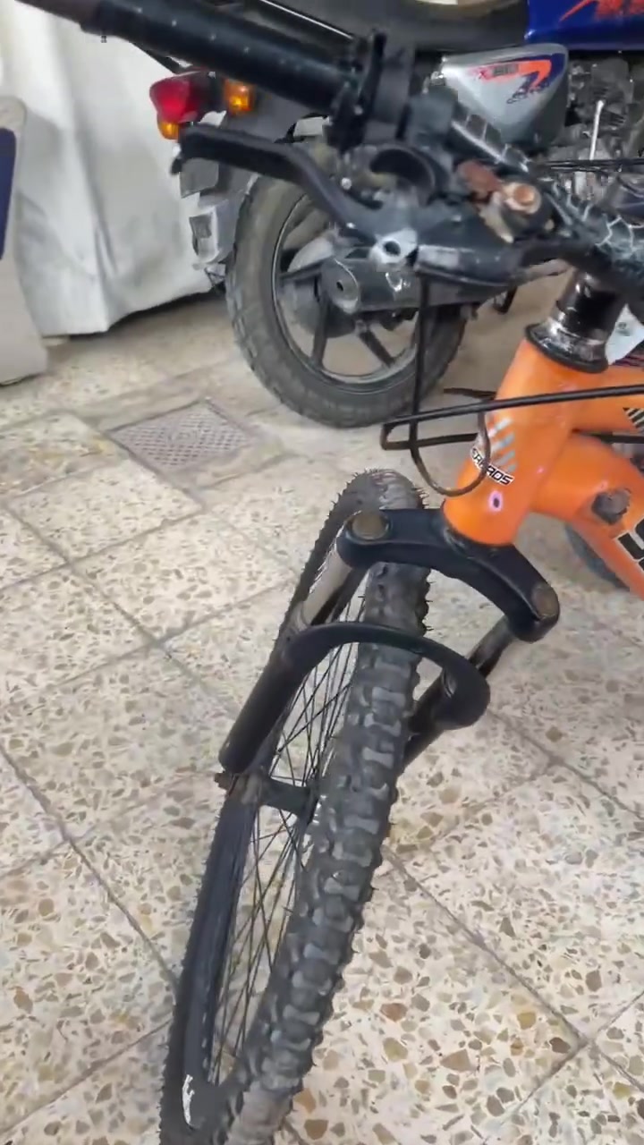 للبيع يرادله بس تبديل ماشه والنضافه مثل ماموضح بالفيديو السعر 20 نهايته للتواصل ***********
