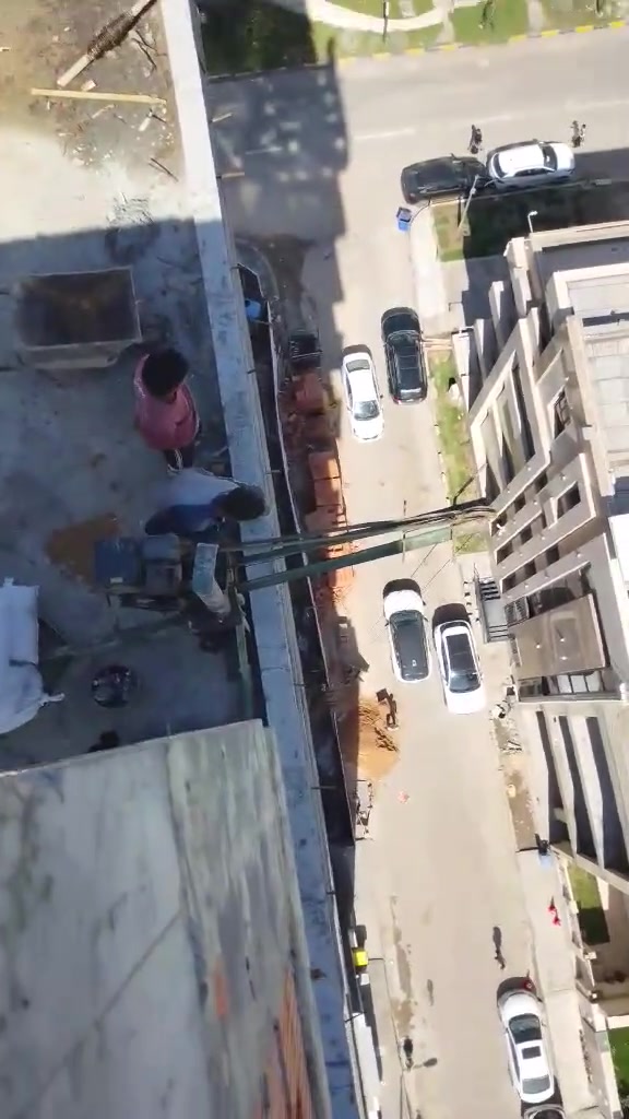 راحة بالك بتصعيد المواد علينا! 🏗️ اهالي #بغداد #
واتساب مباشر *********** 
لأصحاب الدور السكنية والمشاريع القيد الإنشاء..
ونج عباس أبو زمن لخدمات تصعيد مواد البناء، نوفر لكم السرعة، الأمان، والدقة في العمل.

✅ تصعيد (طابوق، سمنت، رمل، سيراميك، وكل ما تحتاجه).
✅ نصلكم أينما كنتم وفي أسرع وقت.
✅ أسعار مناسبة وخدمة موثوقة.

للحجز والاستفسار، اتصل بنا الآن:
📞 ***********
📞 ***********
