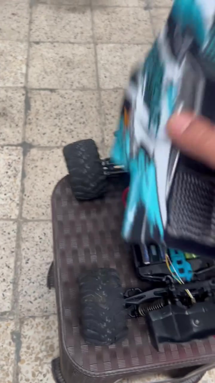 أغراض شخصية • بدون تفاصيل