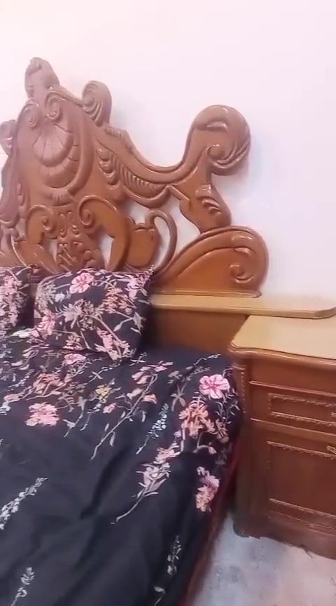 غرفة نوم صاج نظافه 90% مثل ماموضح بالفيديو للتواصل *********** /***********
