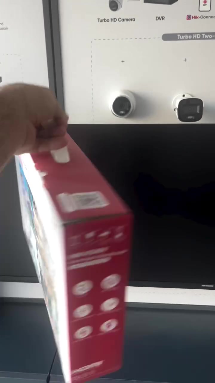 Hikvision DS-3WR3X-1 Wi-Fi Dongle

قطعة Wi-Fi مخصصة لإضافة الاتصال اللاسلكي للأجهزة المتوافقة من هيك فجن، لتوفير اتصال أسهل بالشبكة بدون الحاجة إلى تمديد كابل شبكة…والسعر موجود داخل الفيديو.

متوفر لدى شركة الأرض الرقمية للحلول التقنية بغداد شارع الصناعة فرع حلويات مهدي الخاصكي/مجمع الفيصل التجاري ***********قسم المبيعات

