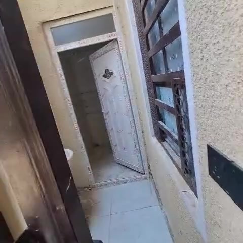 بيت ٥٠ متر طابق ونص للايجار حي الكرار البيت جديد سعر الايجار ٣٠٠
***********
***********
