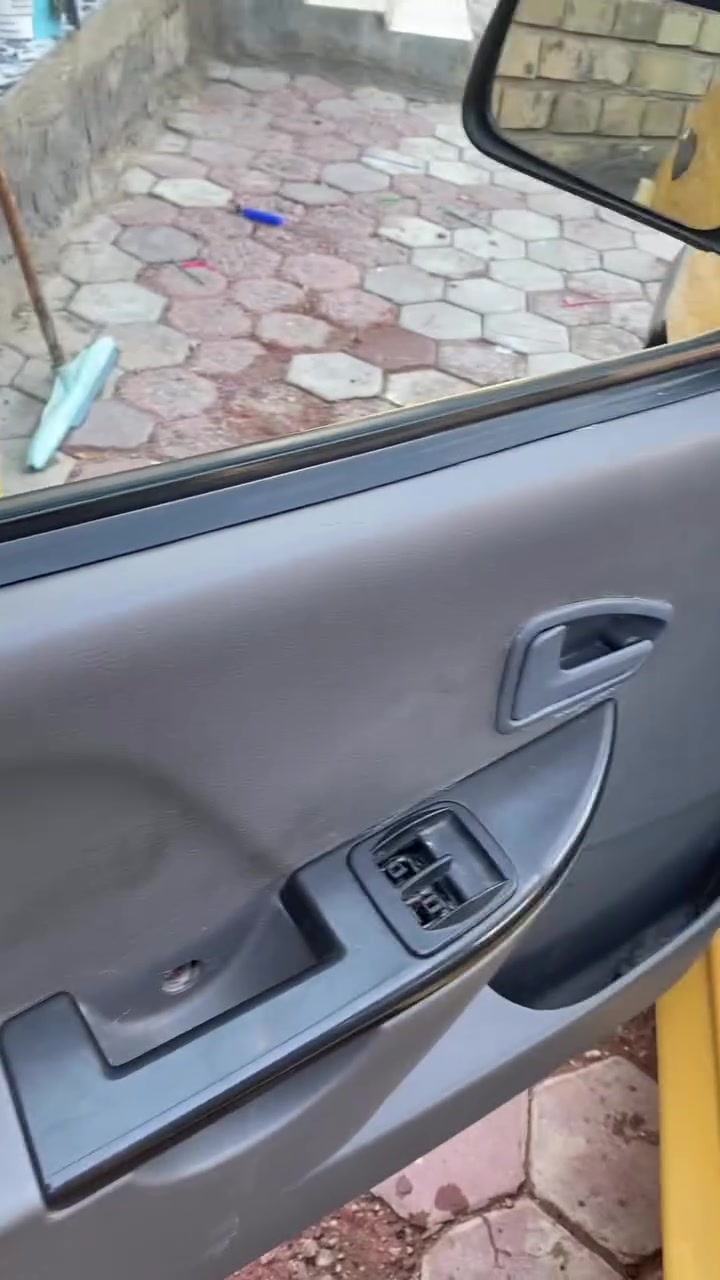 السلام عليكم سايبه موديل 15 ب اسمي كولشي ما عليه تحويل مباشر 
بيه خيط تبخير بسيط  بدون تنقيص كير خير من الله 
شواصي مكفوله 
مكاني بغداد للستفسار *********** السعر 34

