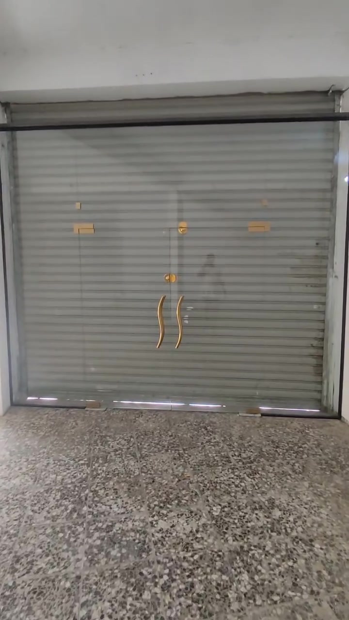 جام خانه 
وحدة سعرها 500
وحدة سعرها 600

المكان بغداد 

***********
