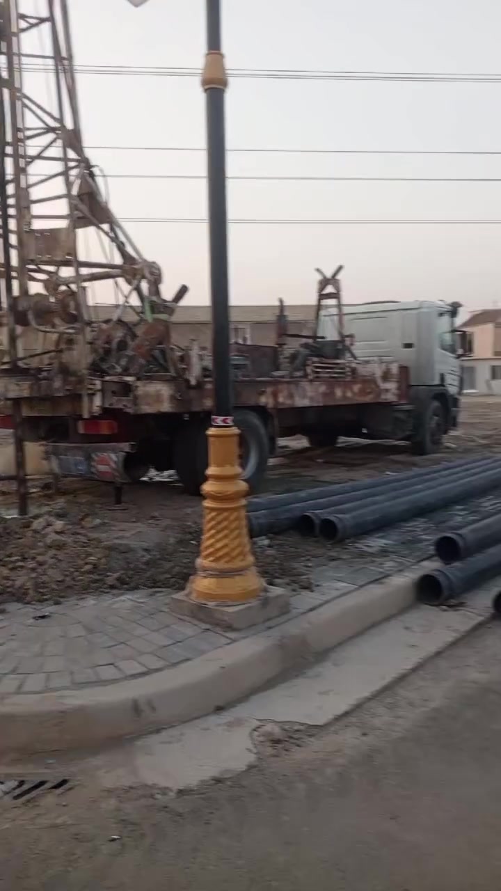 حفر الابار الارتوازيه. ***********
يعلن عن حفر الابار بكافة الاحجام
غسل وتنشيف الابار 
حفر الركائز
حفر النقاط 
حفر وفحص التربه
وعمل كافه المقاولات العامه
نعمل في كافه محافضات العراق
دقه في العمل وسرعه في الانجاز
