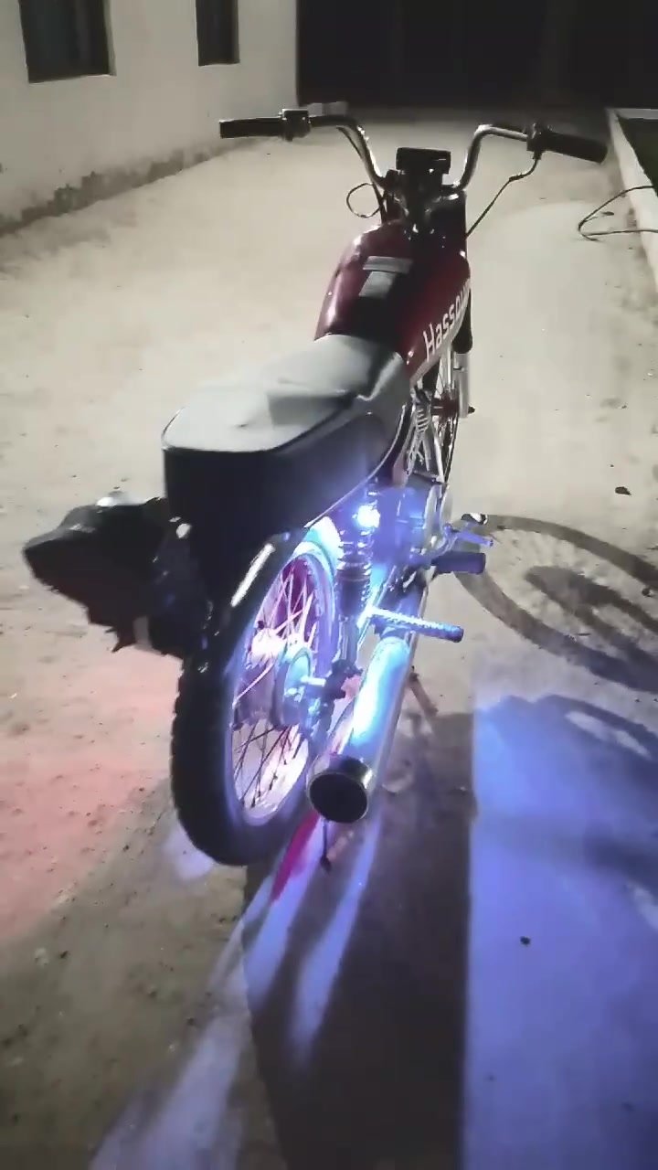 السلام عليكم دراجه نامه شلامجه كلك كلك دراجه فولل نضافه نهضه سرعه خير من الله طيران دراجه تعمير كله جديد تجي تفحص وبيك خير وتدلل للشراي وترهم مراوس ترهم مراوس بحربي فقط ***********
