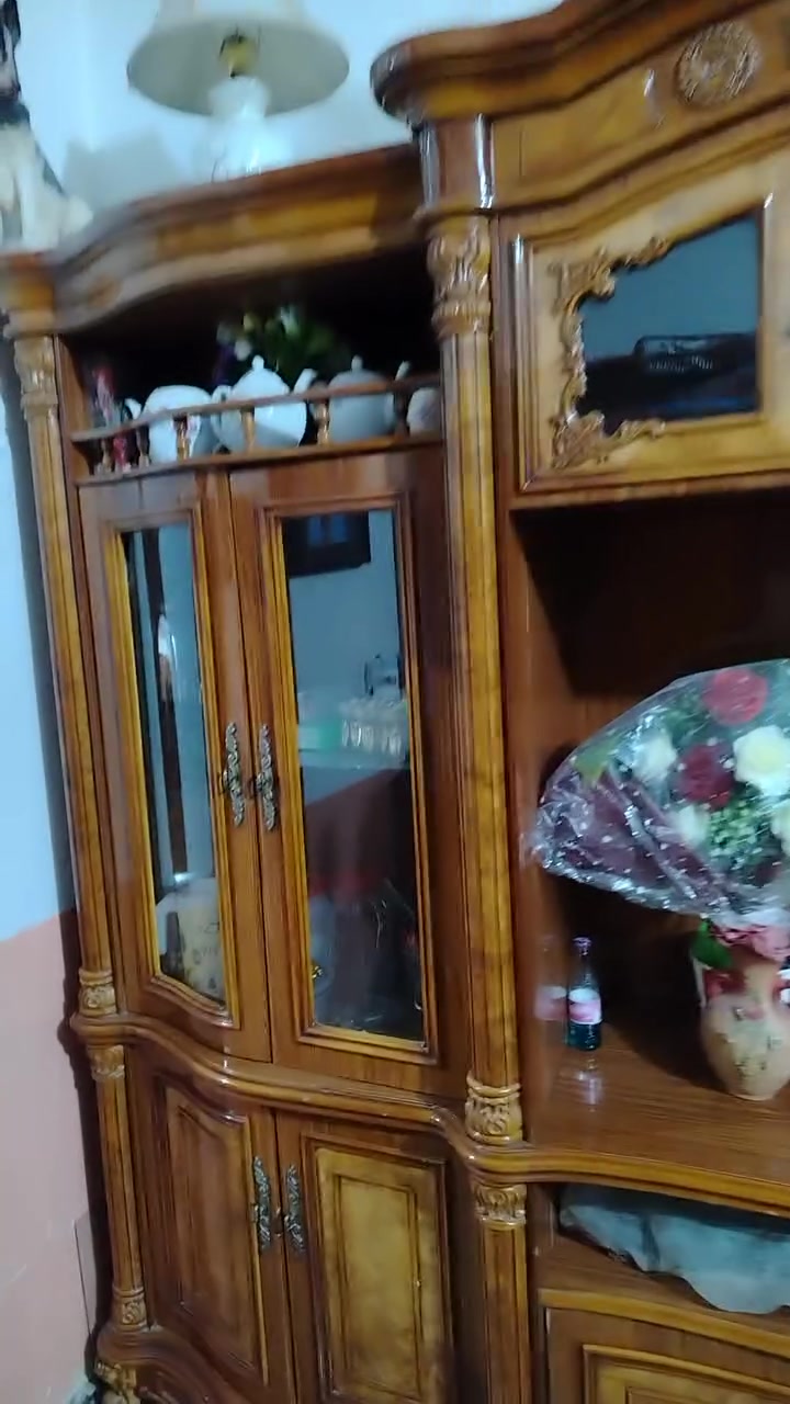 معرض نضيف كلش شخط مابي
السعر 250وبي مجال
حله ابي غرق
للتواصل ***********
