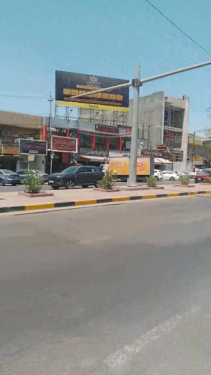 ٢١٠متر العامريه قرب العمل الشعبي ٢٢٥٠ دينار المتر 
***********
