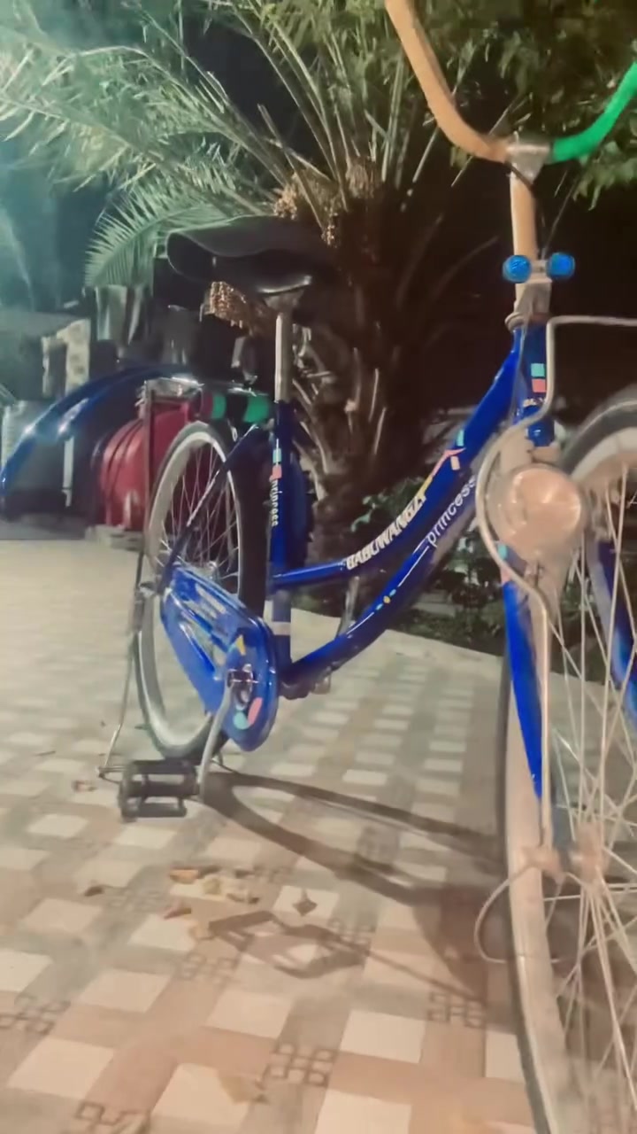 سلام عليكم
باسكلات ثنين للبيع🚲
الباسكل الازك حجم ٢٦نضيف وغراضه كامله وياه بس الركبه مالته طاكه وسعره ٨٠وبي مجال||| ولباسكل الثاني زغير ماعرف حجمه نضافته٧٠٪؜ عوزه بس تواير وزنجيل سعره٣٠وبي مجال للشرايه فقط يتواصل وياي واتساب***********

