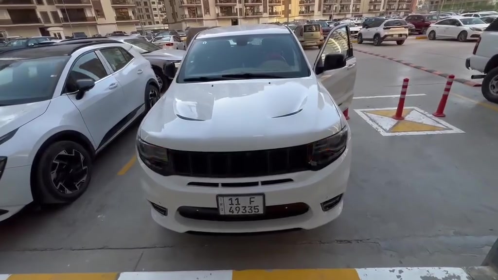 جيب بلاك توب • ٢٠١٨ • SRT