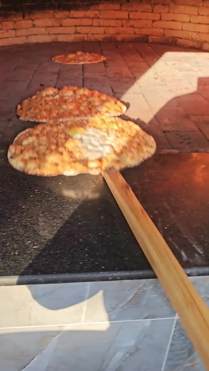 السلام عليكم 🌹
🚗 التوصيل مجاني | 📞 ***********
🔥 قِباب الموصل 🔥
لحم بعجين وبيتزا طازجة يومياً 😋🍕
🥙 لحم بعجين:
وسط 1000
دبل 2000
سوبر 3000
شبح 5000
🍕 البيتزا 5000
كاهي صباحي 1000

📍 نهاية سوق الزنجلي
📞 ***********

نستقبل طلباتكم بكل حب ❤️
