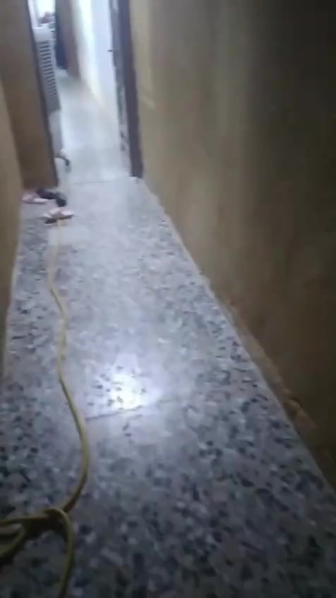 بيت رهن أمن الداخلي منطقة 23 قرب شارع السكلات المساحه 100 متر طابق واحد غرفه نوم ومطبخ واستقبال وكراج و صحيات سعر الرهن 22 مليون المده 3سنوات اتصال ***********
