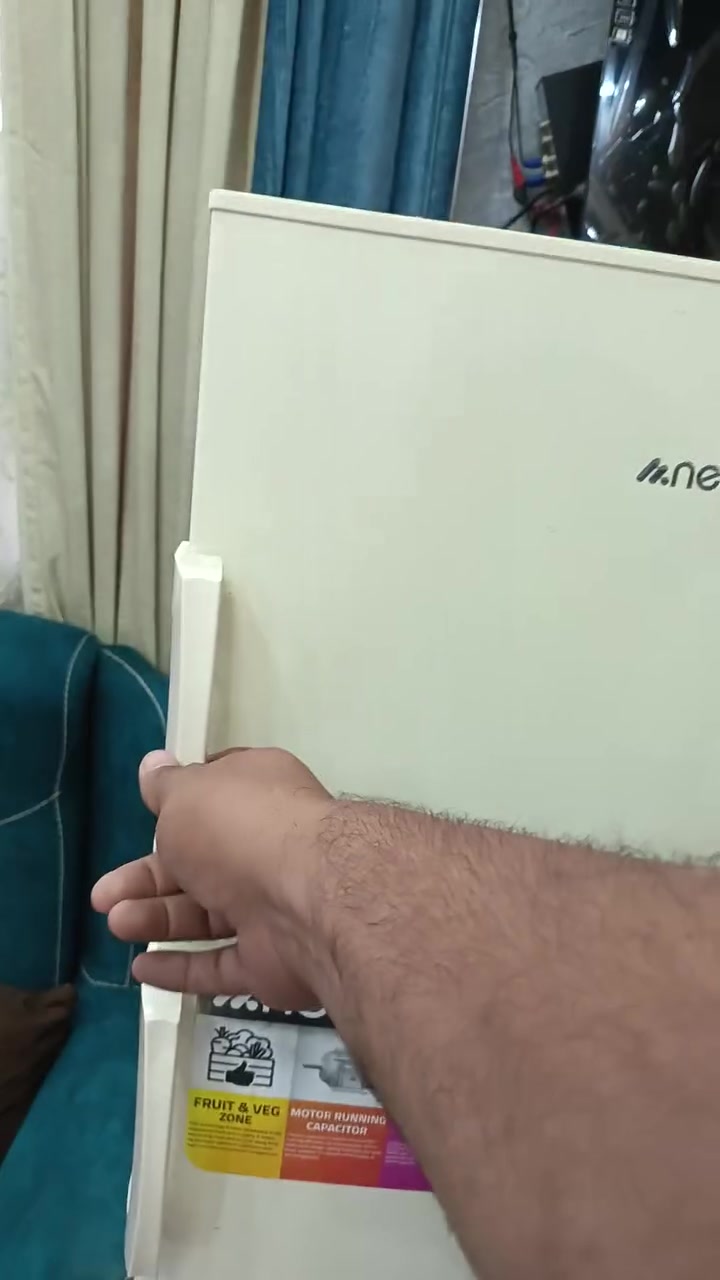 ثلاجه • نظيفه • قرب الكفيل